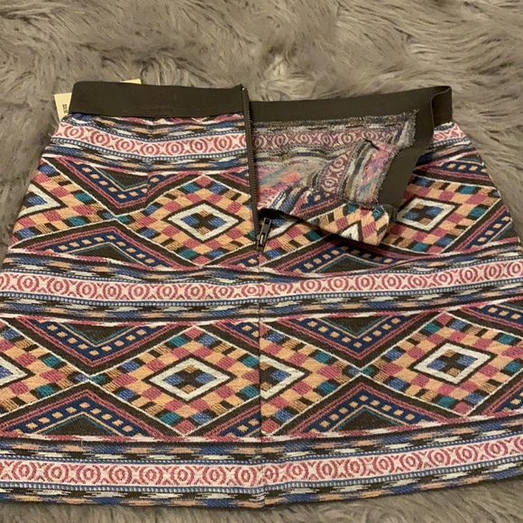 NWT American Eagle Skirt - Picture 4 of 10